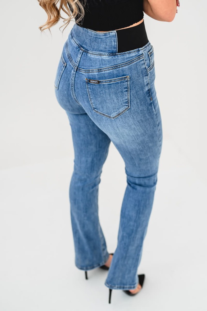 X432 Niebieskie jeansy damskie dzwony SEPATI – spodnie flare z wysokim stanem i szeroką gumą modelującą talię, wyszczuplające brzuch, rozmiary S–XL
